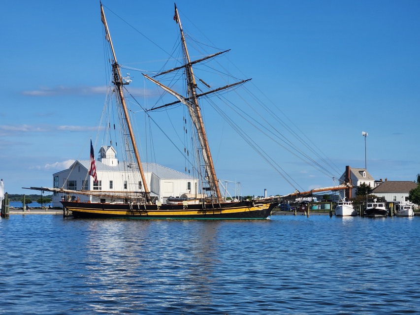 The area of Hollywood, MD is surrounded with waterfront communities with great history.